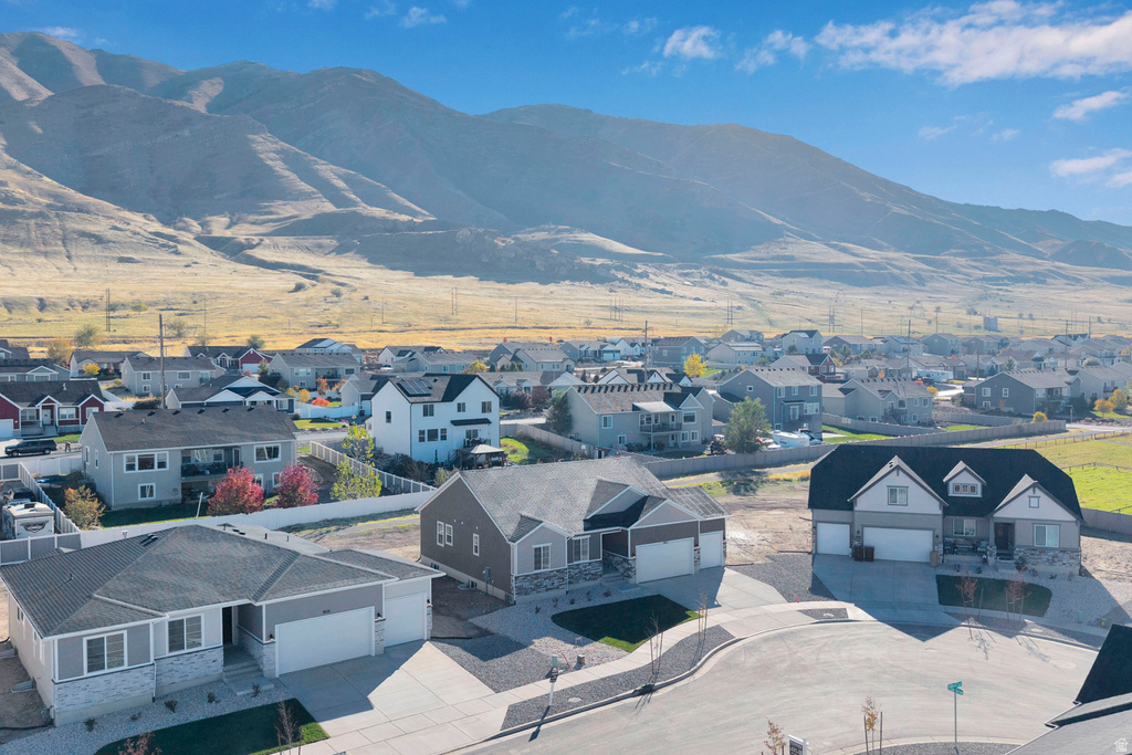 8622 N HALORAN CT #1330 Lake Point, UT 84074