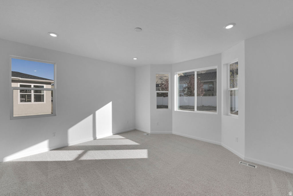 8622 N HALORAN CT #1330 Lake Point, UT 84074