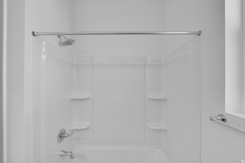 8622 N HALORAN CT #1330 Lake Point, UT 84074