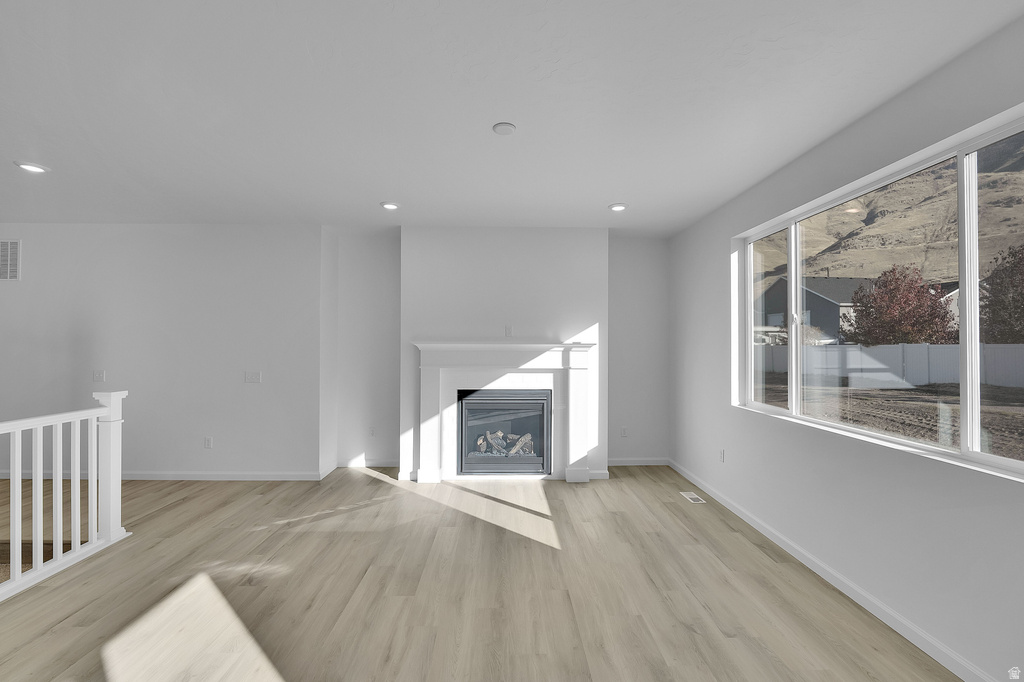 8622 N HALORAN CT #1330 Lake Point, UT 84074