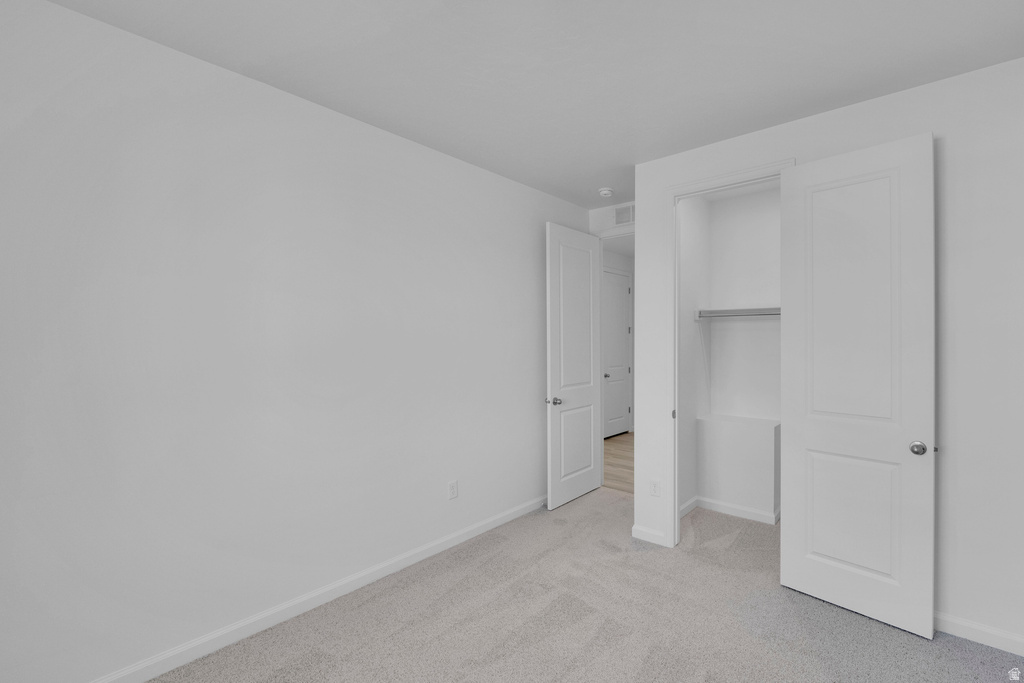 8622 N HALORAN CT #1330 Lake Point, UT 84074