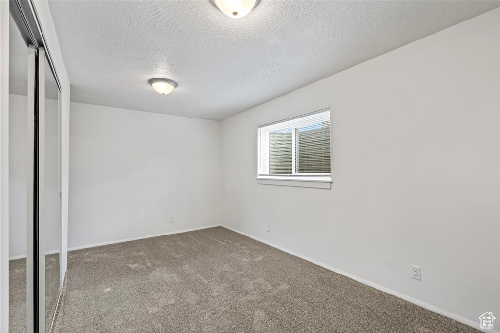 Photo 11 for MLS #2095470 at 3832 S Danbury Cir