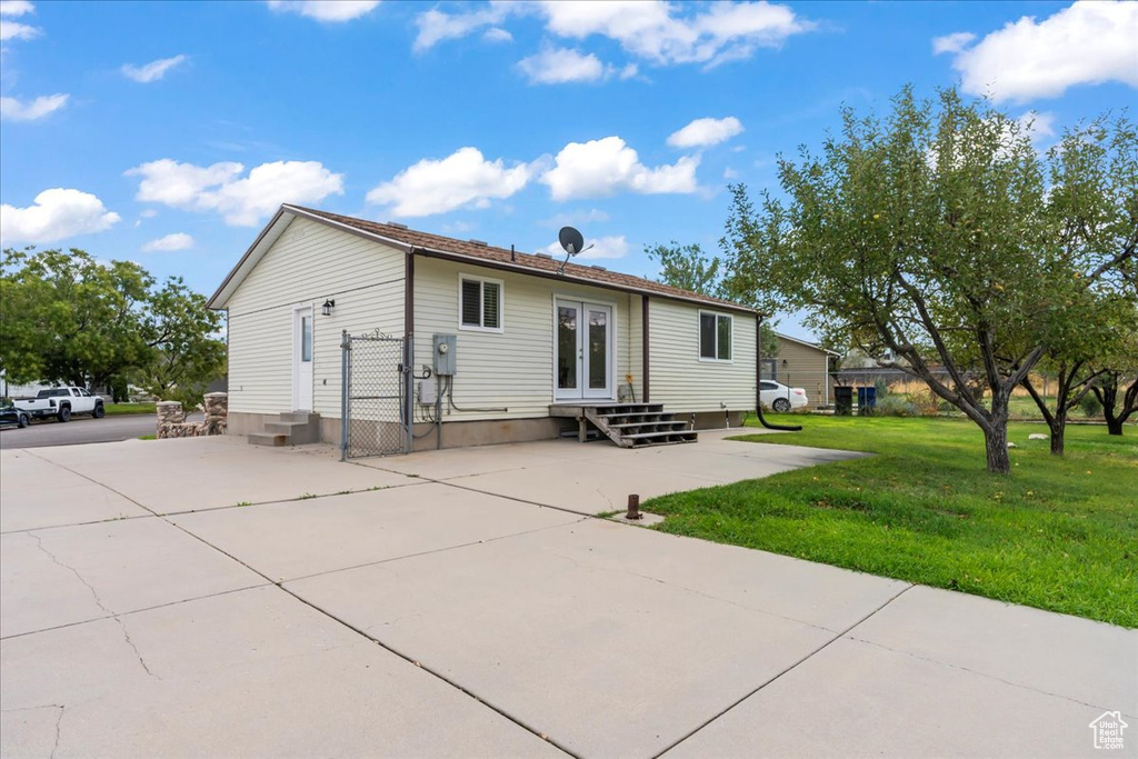 Photo 16 for MLS #2095470 at 3832 S Danbury Cir