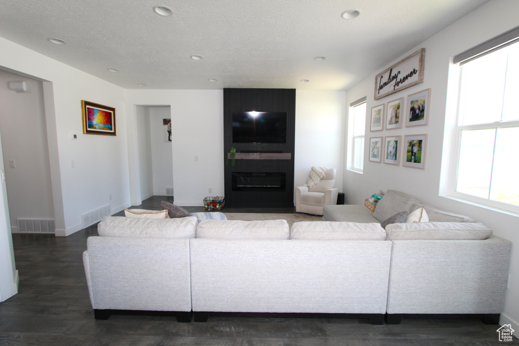 6255 N WANLASS HL Eagle Mountain, UT 84005