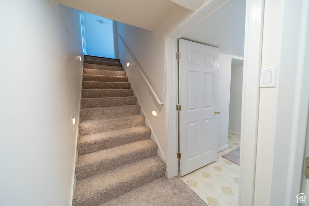 Stairway with carpet floors