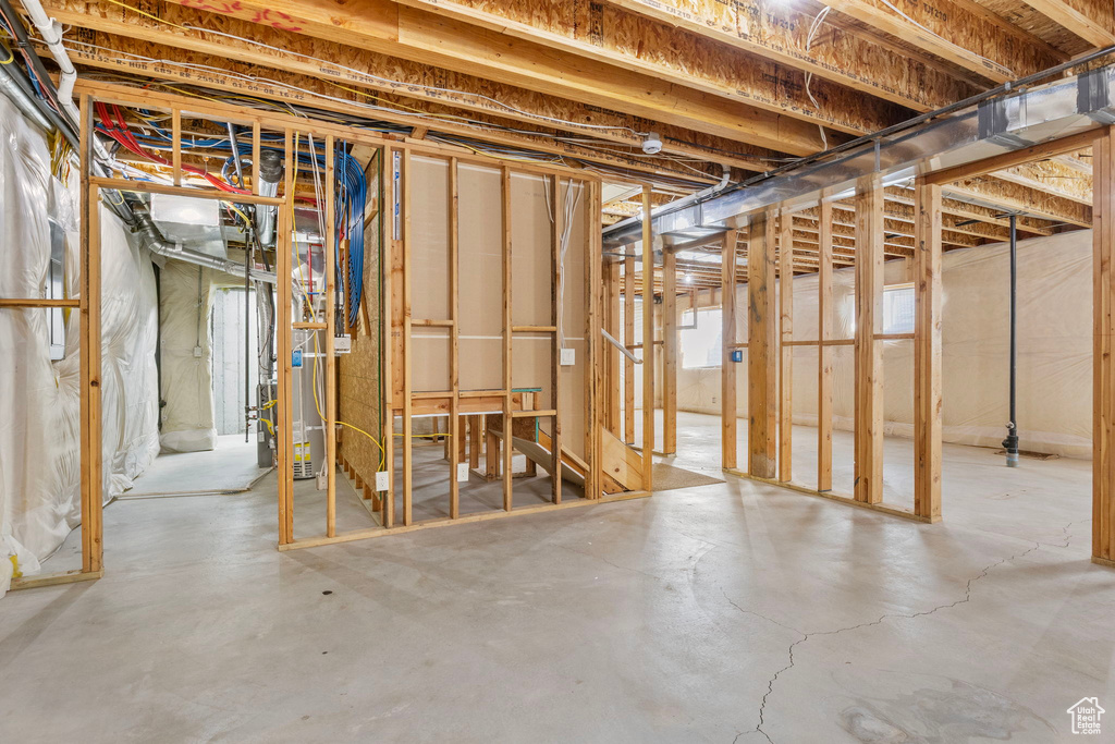 1362 E SHAYS GROVE Murray, UT 84121