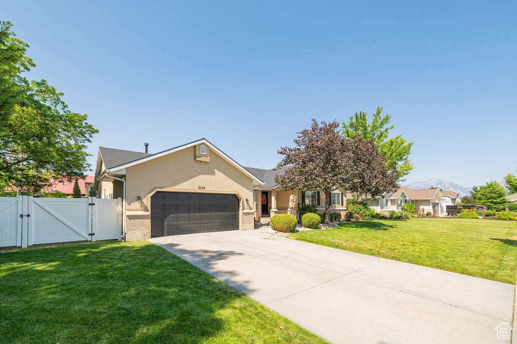 2524 W MARTINGALE CIR South Jordan, UT 84095