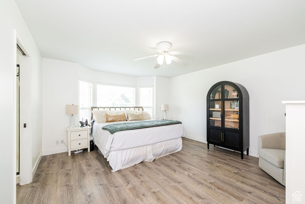 2524 W MARTINGALE CIR South Jordan, UT 84095