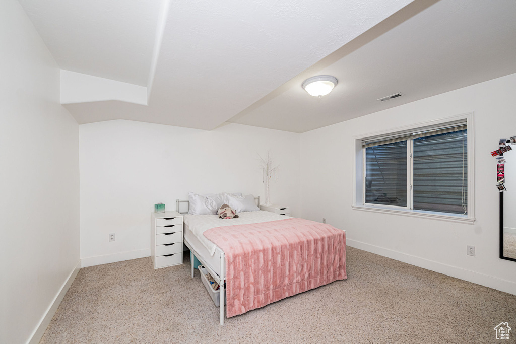 2524 W MARTINGALE CIR South Jordan, UT 84095