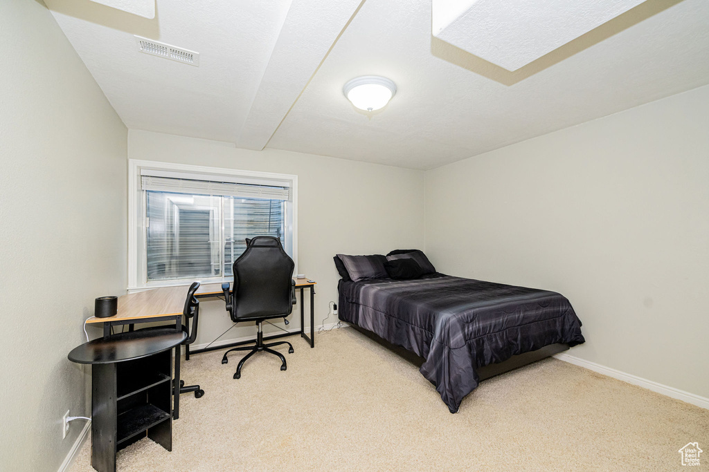 2524 W MARTINGALE CIR South Jordan, UT 84095