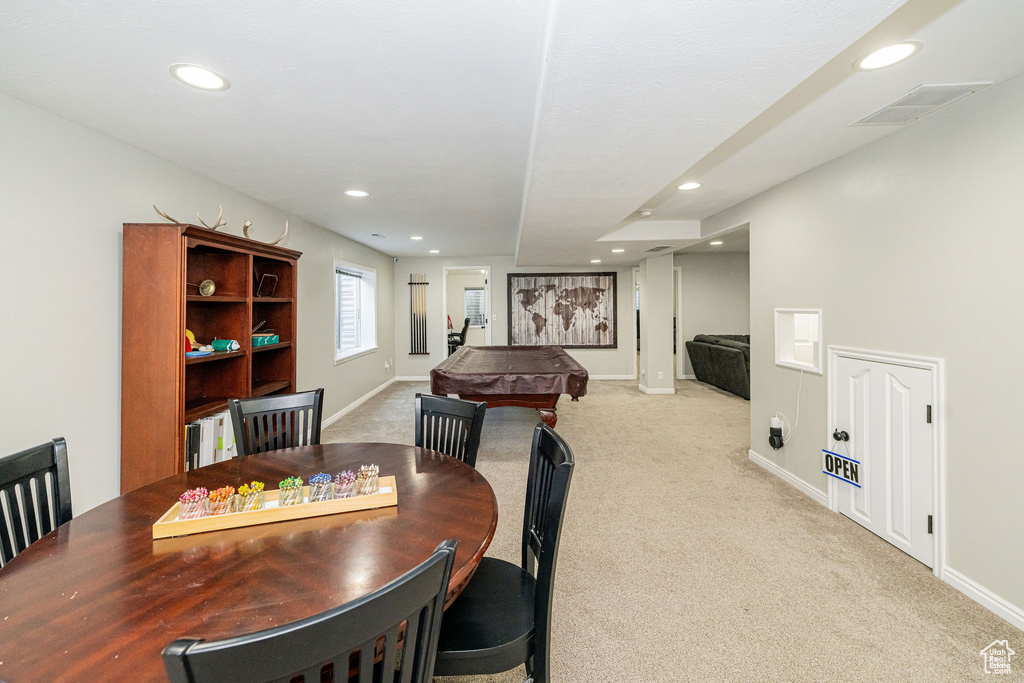 2524 W MARTINGALE CIR South Jordan, UT 84095