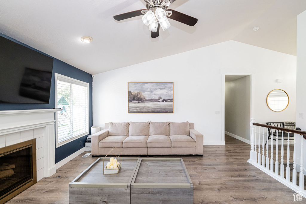 2524 W MARTINGALE CIR South Jordan, UT 84095