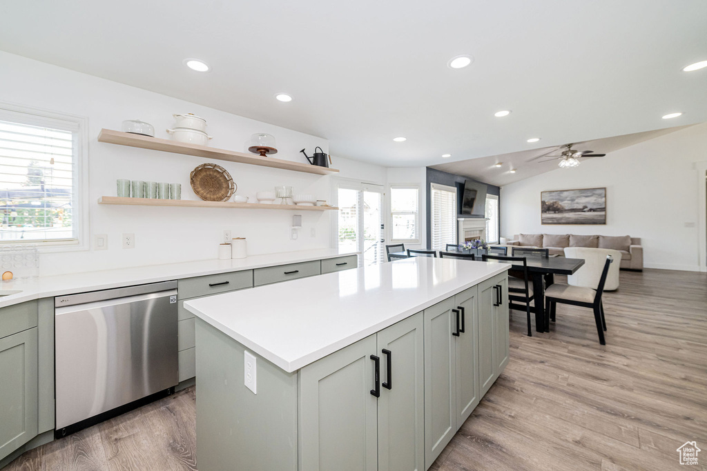 2524 W MARTINGALE CIR South Jordan, UT 84095