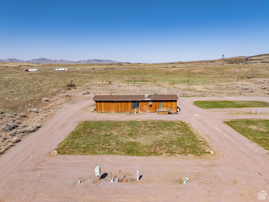 Aerial view of sparsely populated area featuring mountains