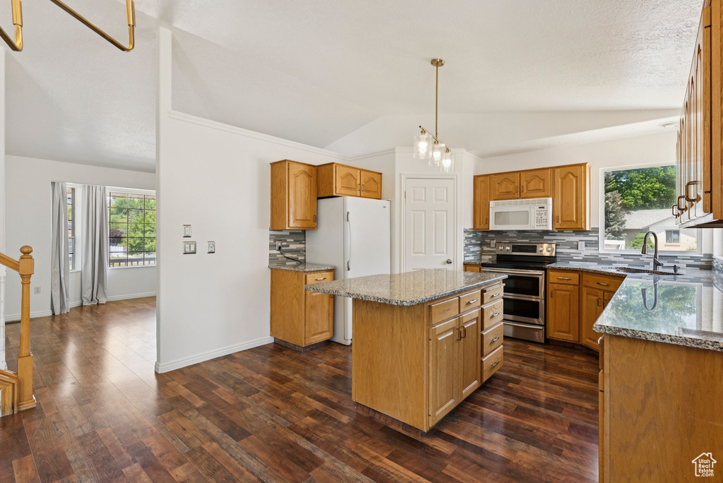 2198 N 1600 E Layton, UT 84040