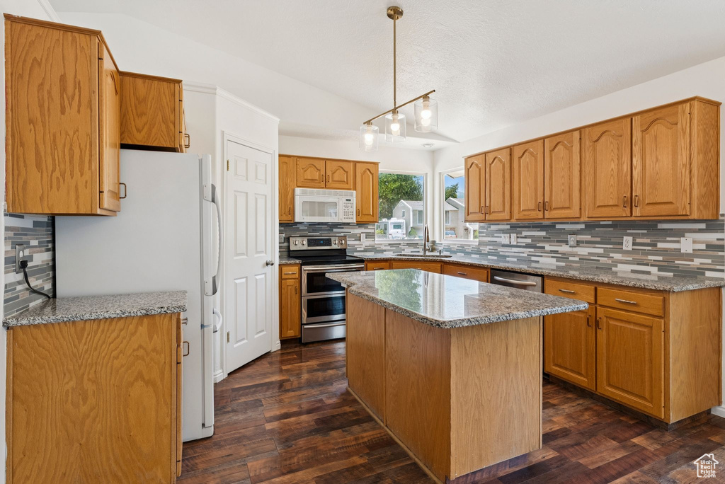 2198 N 1600 E Layton, UT 84040