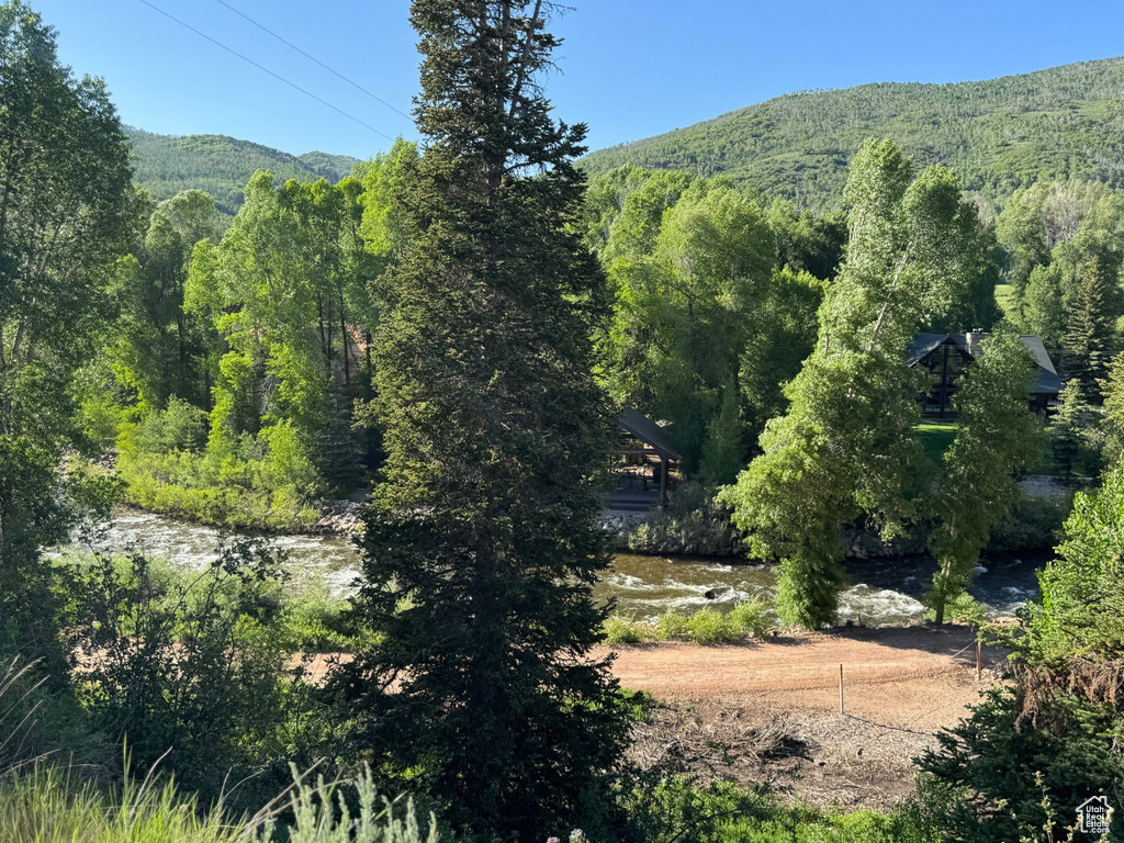 5592  FREEMONT TRL Oakley, UT 84055