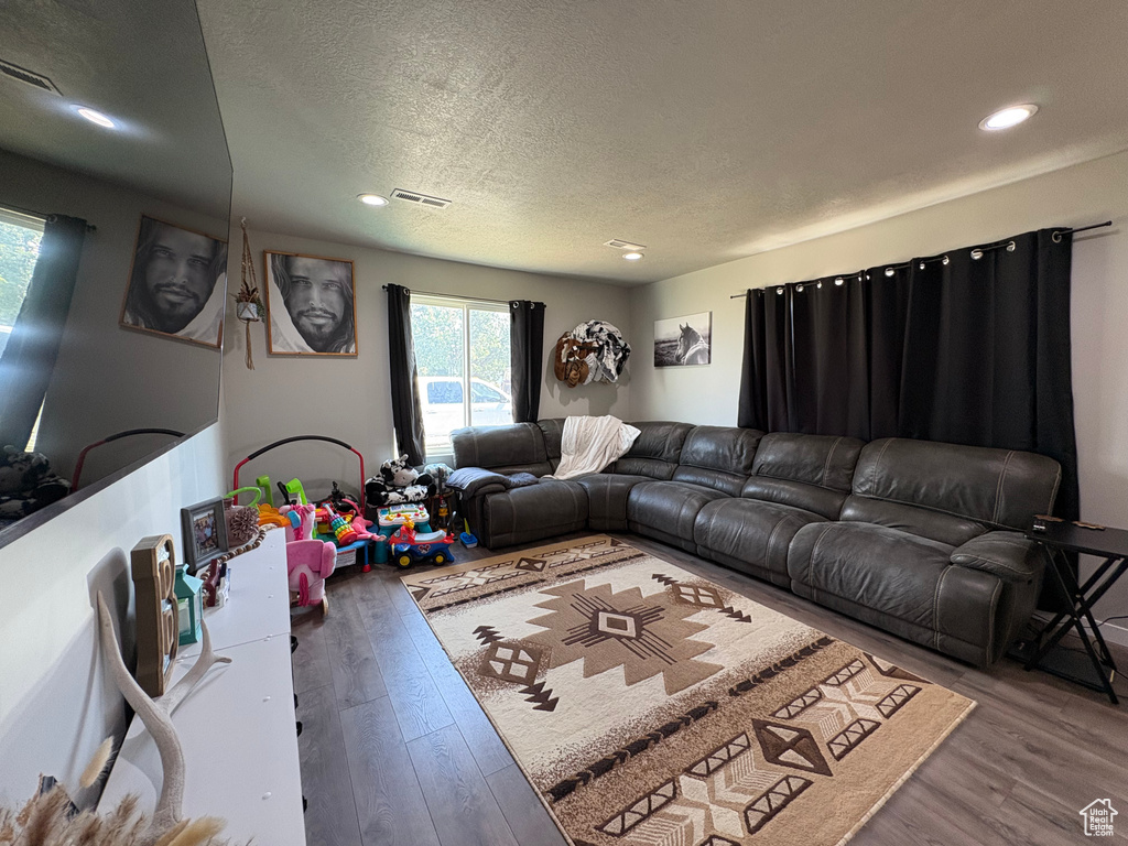 4690 S 5900 W Hooper, UT 84315