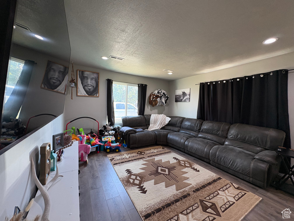 4690 S 5900 W Hooper, UT 84315