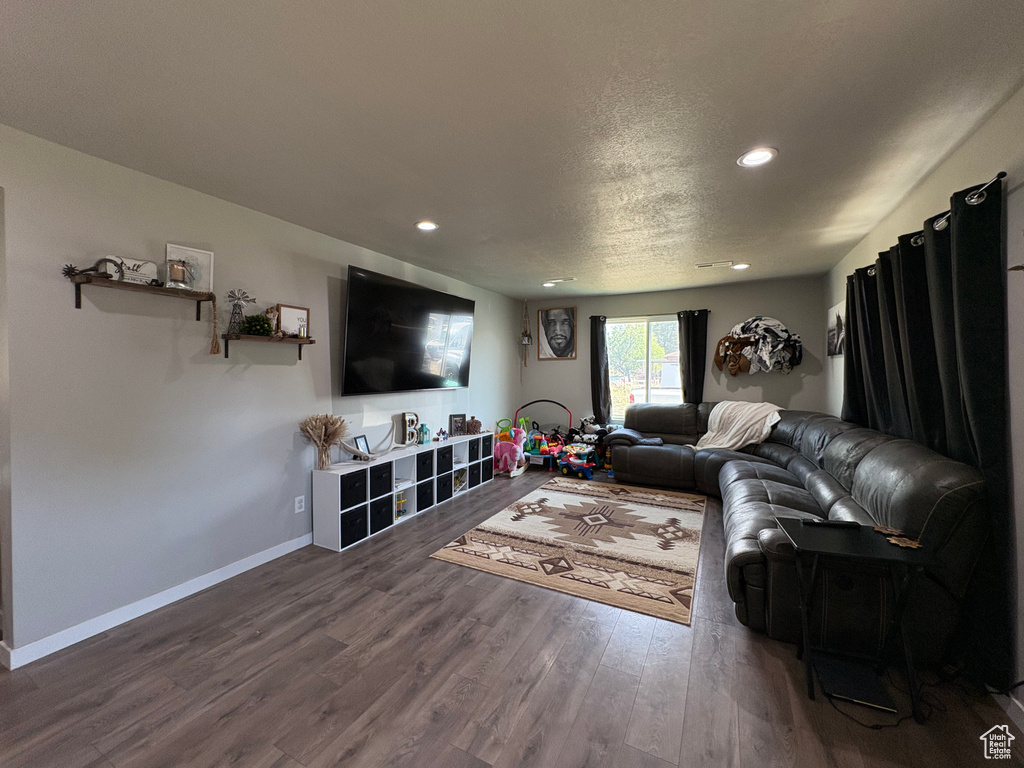 4690 S 5900 W Hooper, UT 84315