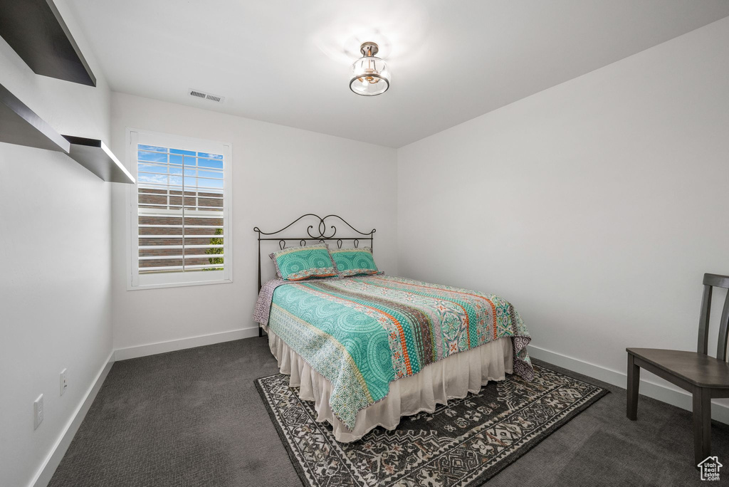 Bedroom with carpet floors