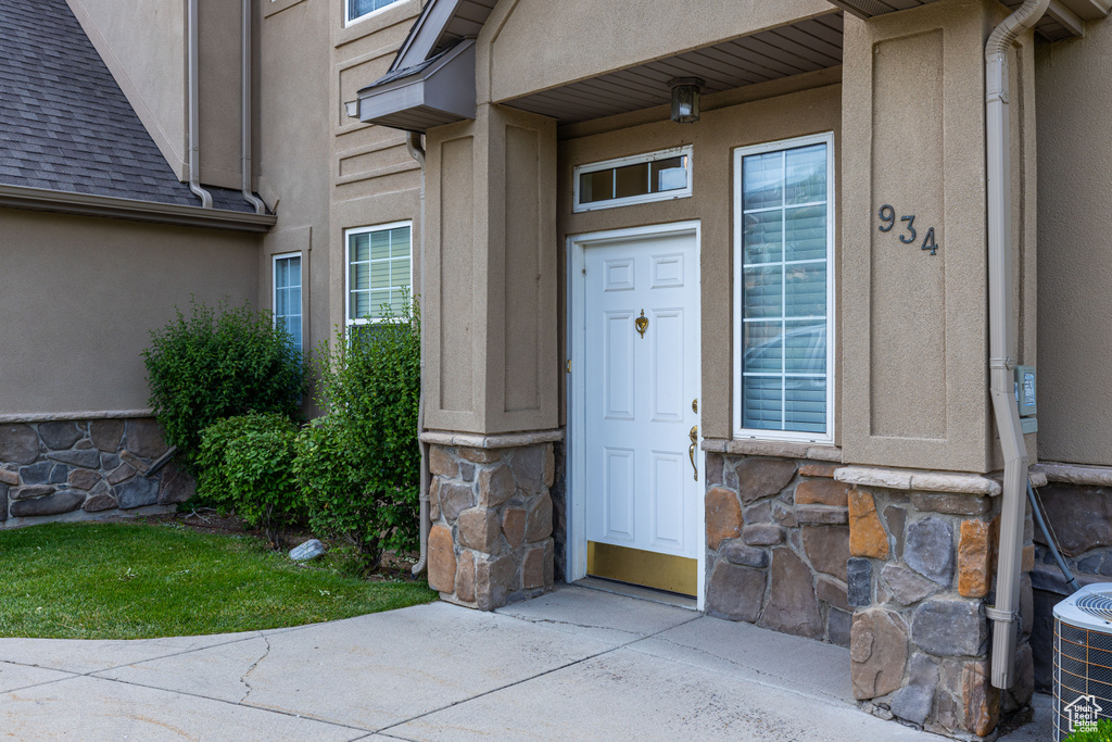 934 SHETLAND LN Farmington, UT 84025