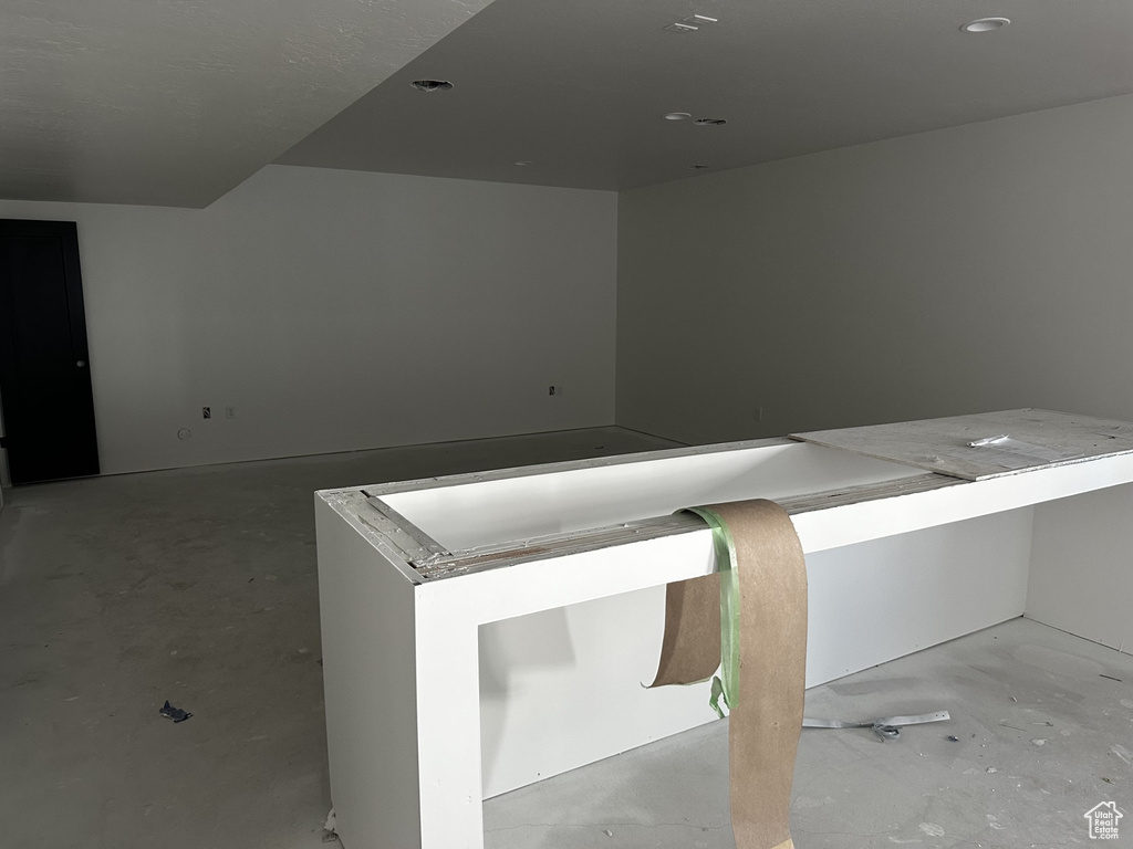 68 W 1630 S Lehi, UT 84043