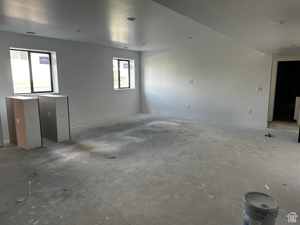 68 W 1630 S Lehi, UT 84043