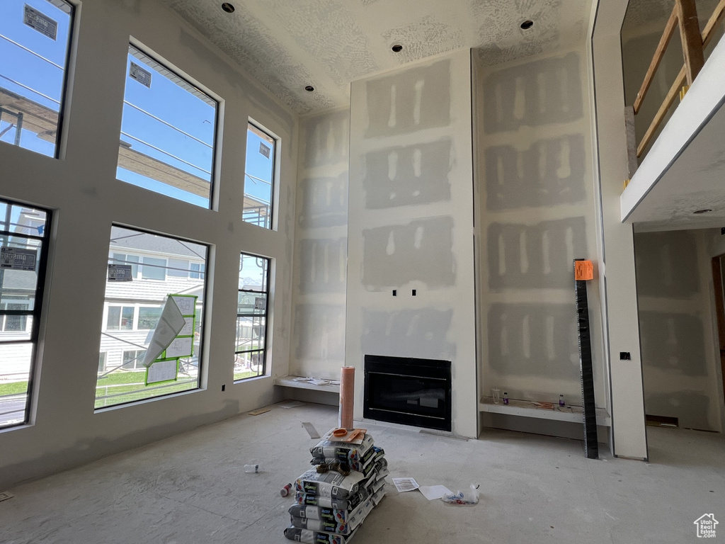 68 W 1630 S Lehi, UT 84043