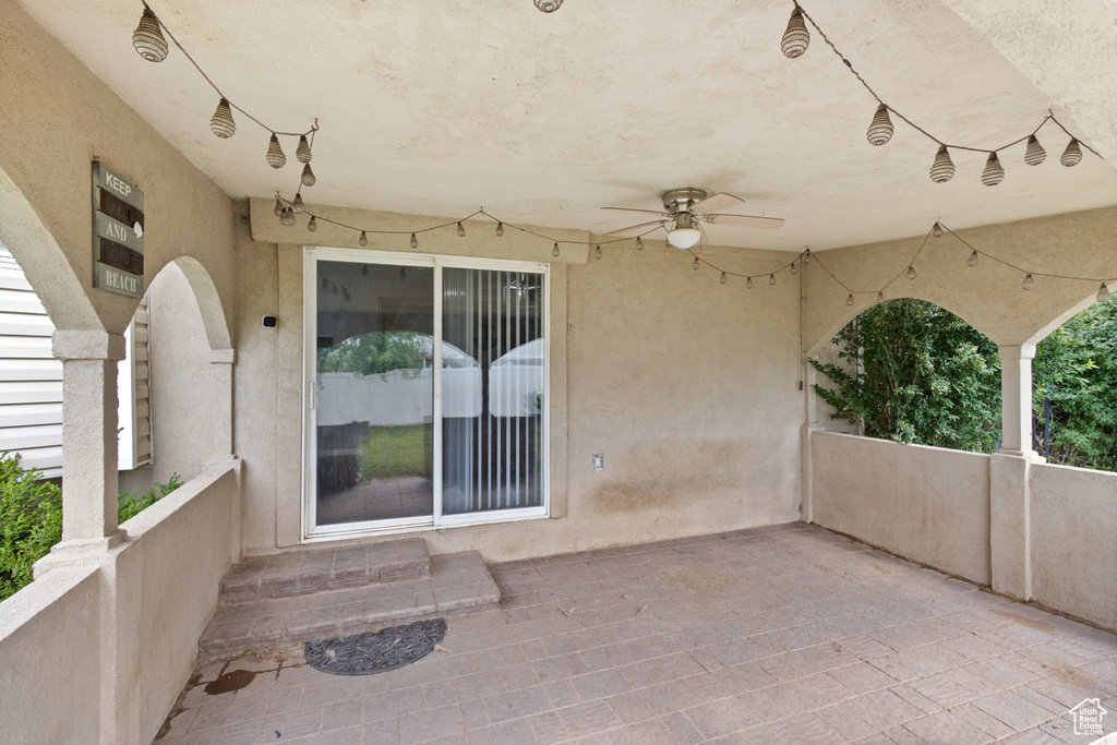 View of patio / terrace with a ceiling fan