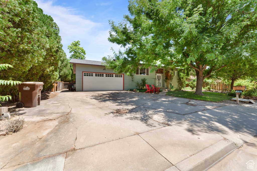684 N MCCORMICK BLVD Moab, UT 84532
