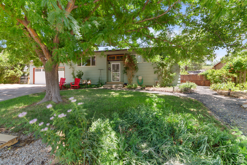684 N MCCORMICK BLVD Moab, UT 84532