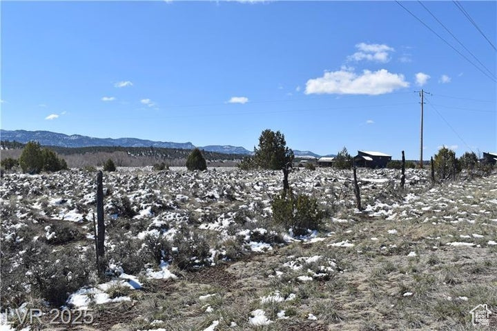525 S OLD US HWY 89 Hatch, UT 84735