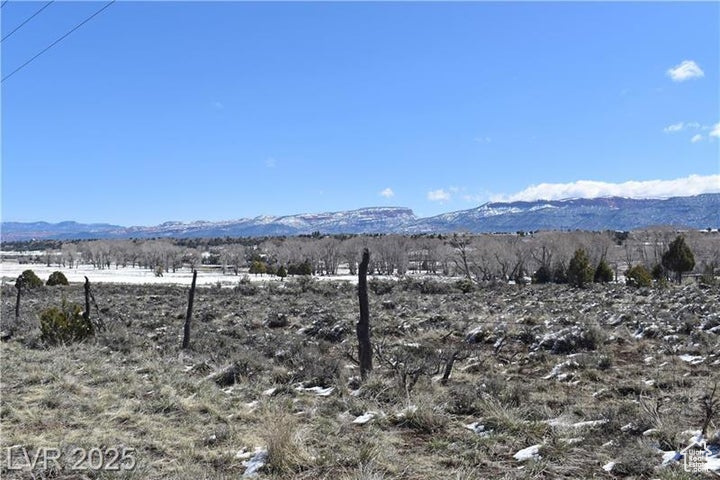 525 S OLD US HWY 89 Hatch, UT 84735