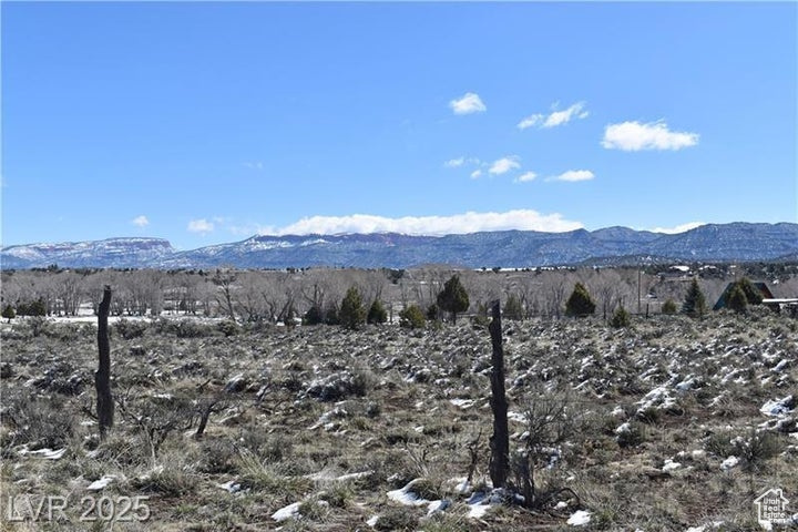 525 S OLD US HWY 89 Hatch, UT 84735