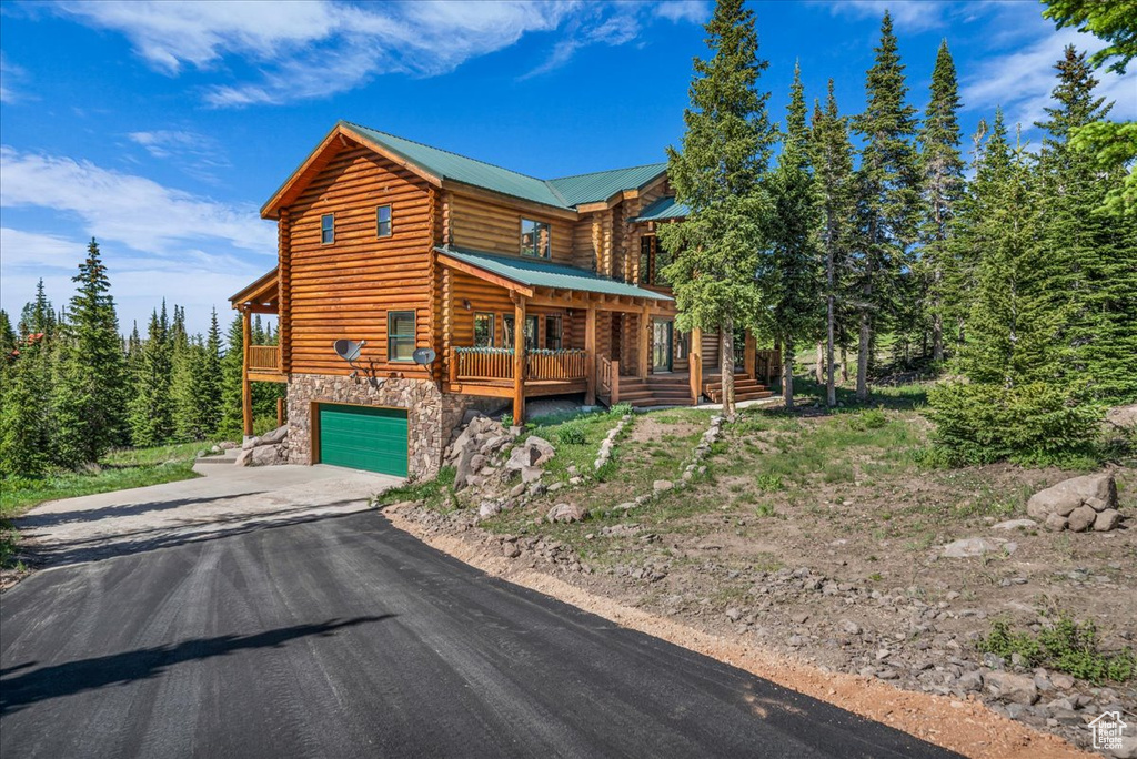 Photo 2 for MLS #2095590 at 731 E Autumn Dr