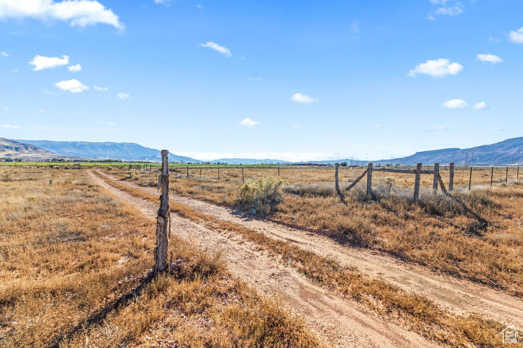655 W 1200 N Sigurd, UT 84657
