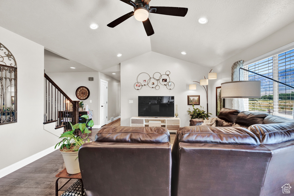 3054 N WHISPERING MEADOW LN Plain City, UT 84404