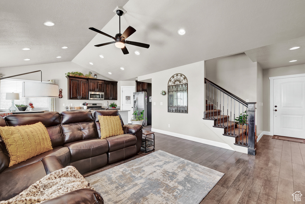 3054 N WHISPERING MEADOW LN Plain City, UT 84404