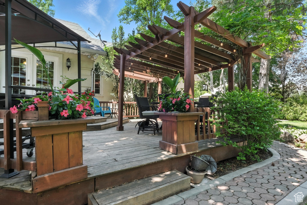 1680 N CAMELOT DR North Logan, UT 84341