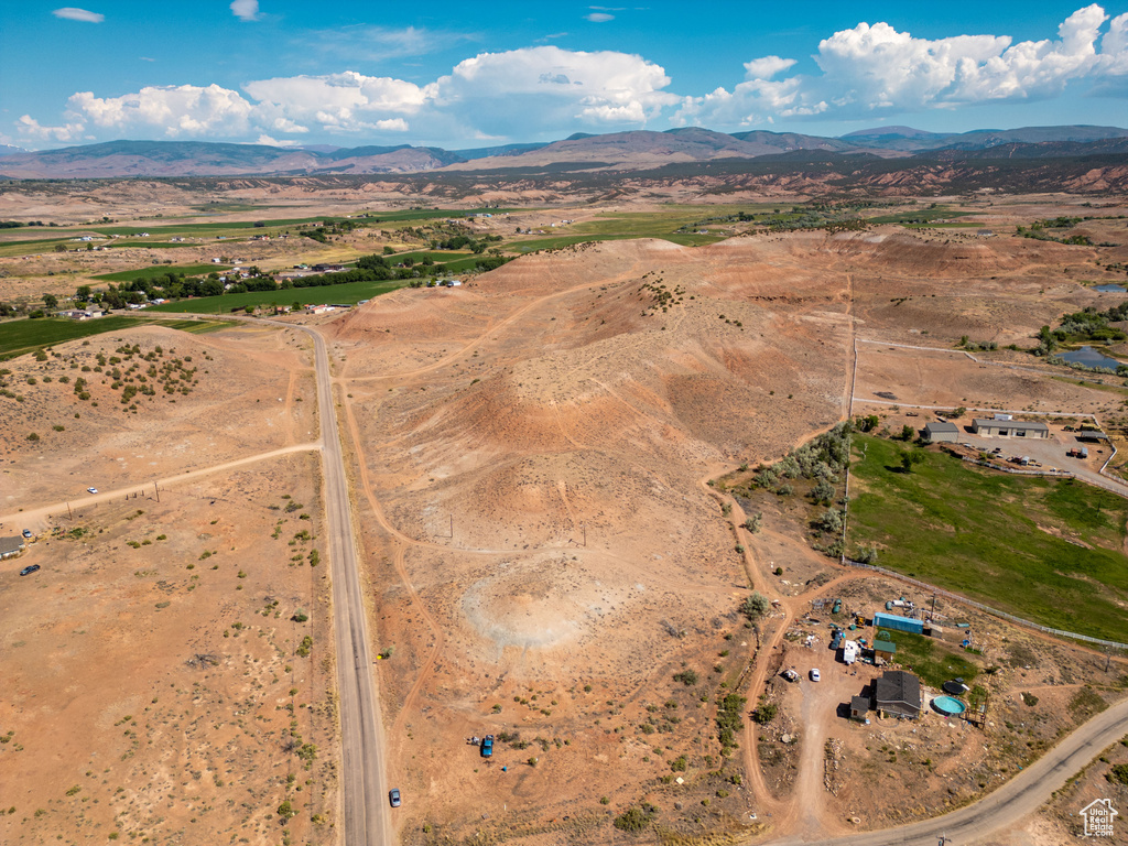 10115 N 8305 E Tridell, UT 84076