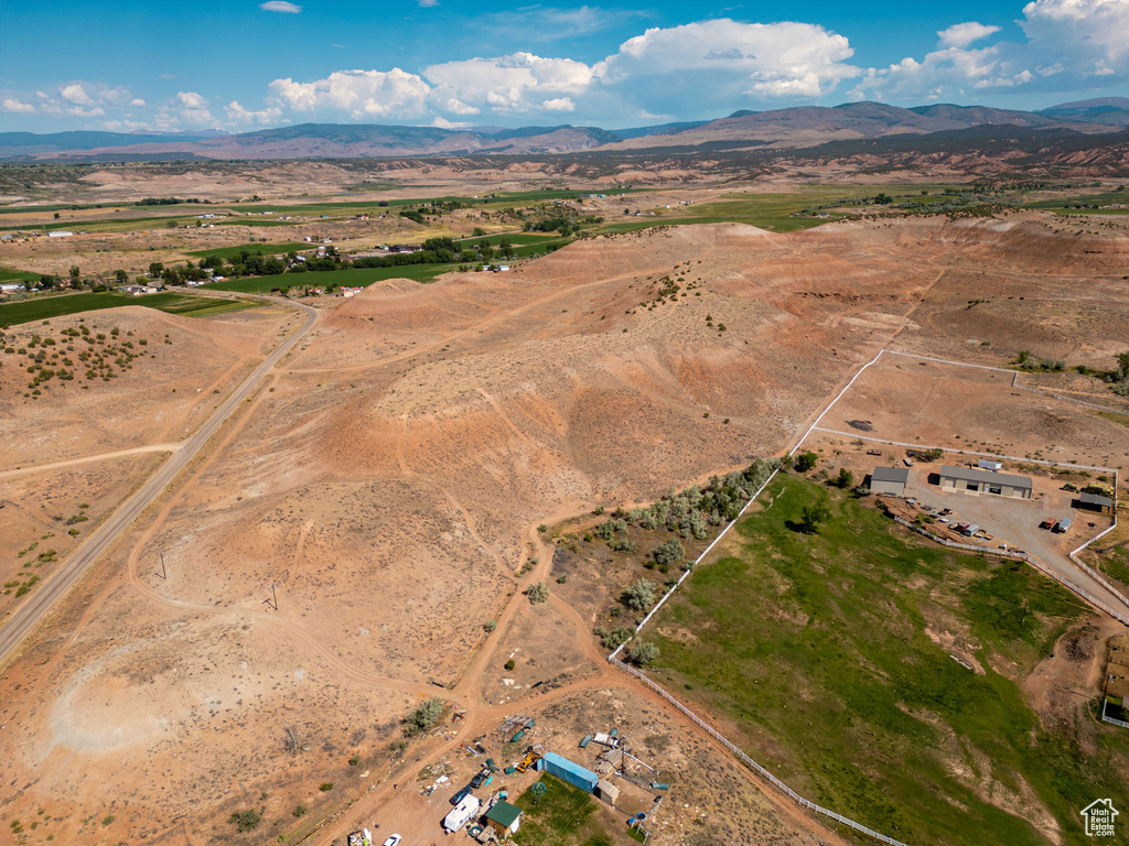 10115 N 8305 E Tridell, UT 84076