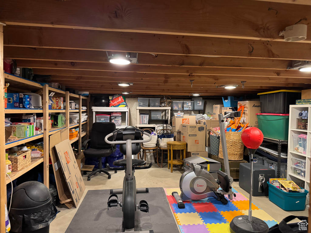 1216 N 2725 W Layton, UT 84041