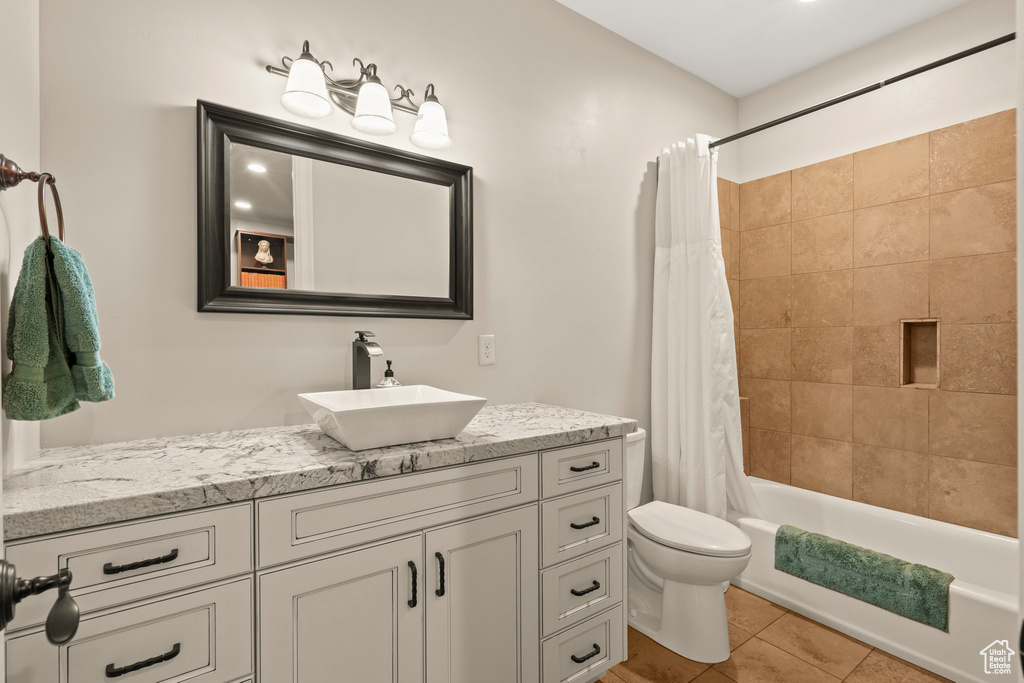 3549 W BOULDEN BLVD Bluffdale, UT 84065