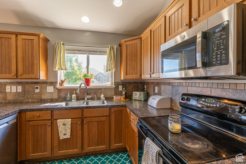 564 N 800 E Wellsville, UT 84339