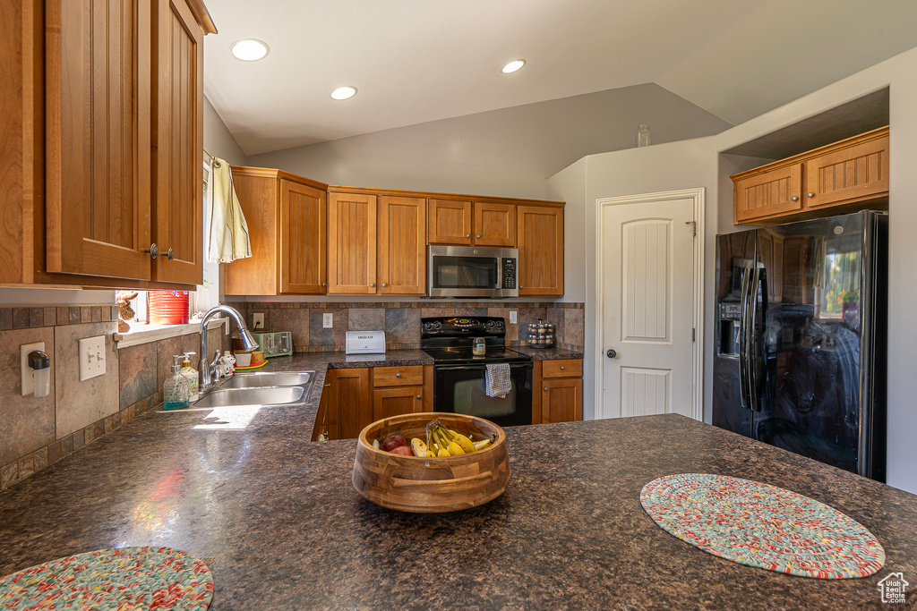 564 N 800 E Wellsville, UT 84339
