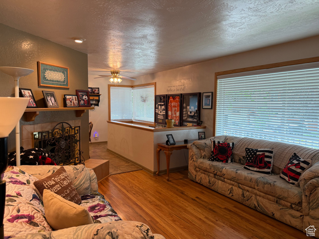 2936 E LA JOYA DR Salt Lake City, UT 84124