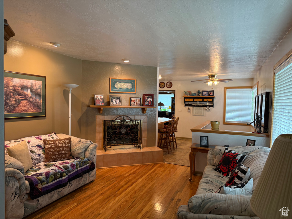 2936 E LA JOYA DR Salt Lake City, UT 84124