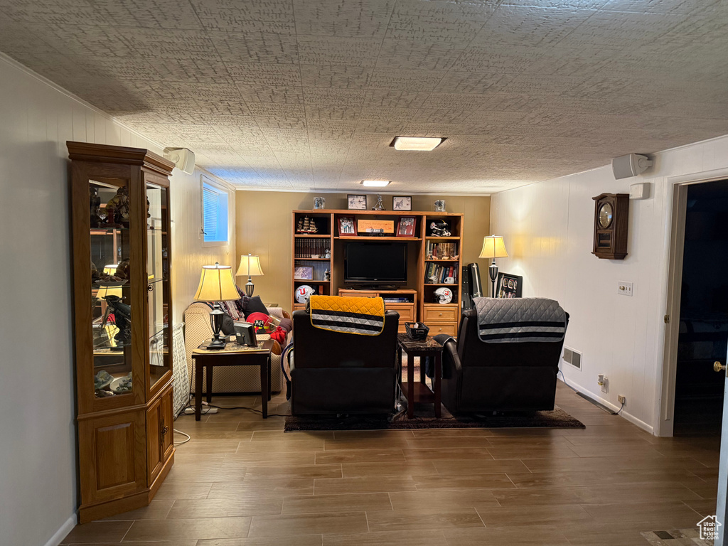 Photo 43 for MLS #2095648 at 2936 E La Joya Dr