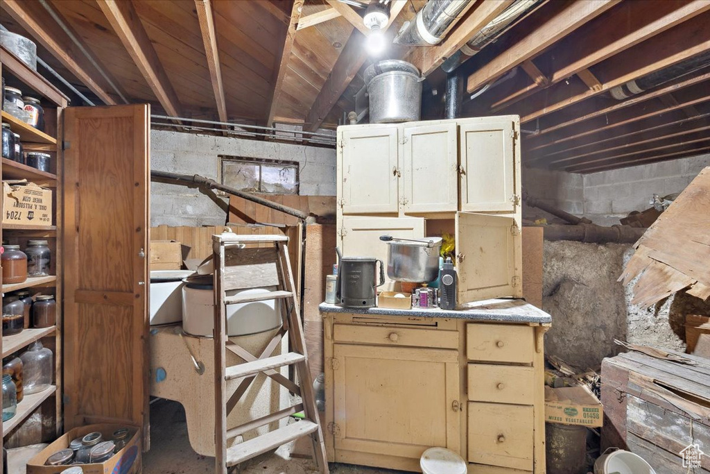 38 S 100 W Pleasant Grove, UT 84062